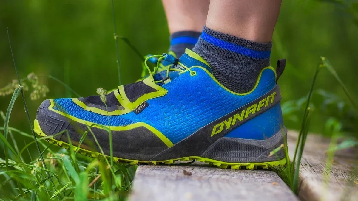 Come scegliere la misura delle scarpe per Nordic Walking senza trascurare la calzata