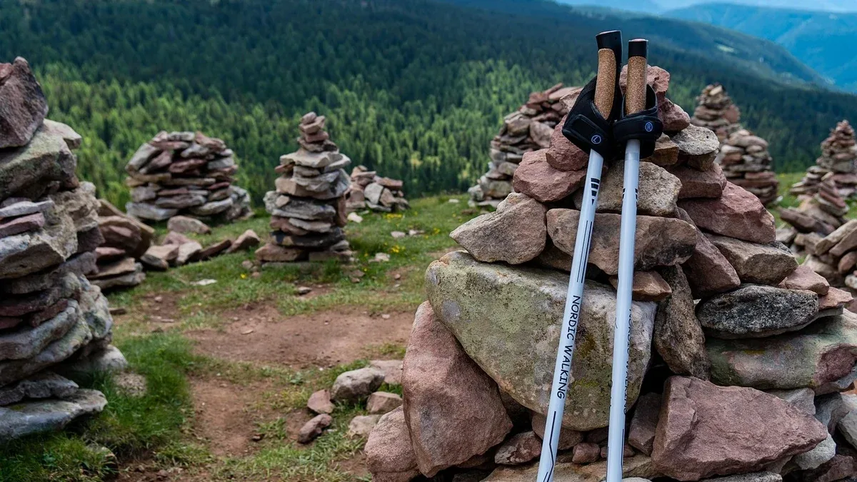 Bastoncini telescopici da Nordic Walking: cosa controllare nei sistemi di chiusura