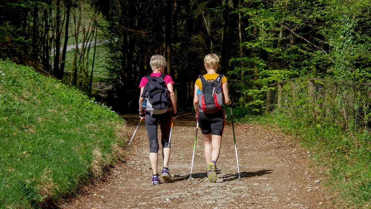 Nordic Walking per principianti: errori frequenti nella spinta del bastoncino