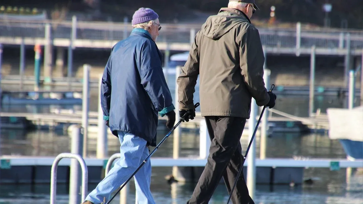 Nordic Walking su una passeggiata lungofiume: come scegliere gli accessi